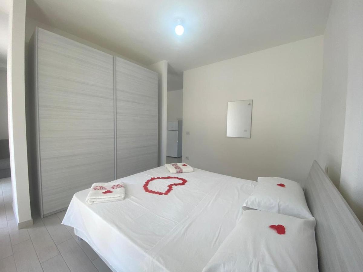 Le Perle Sts Apartment Palau Exterior photo