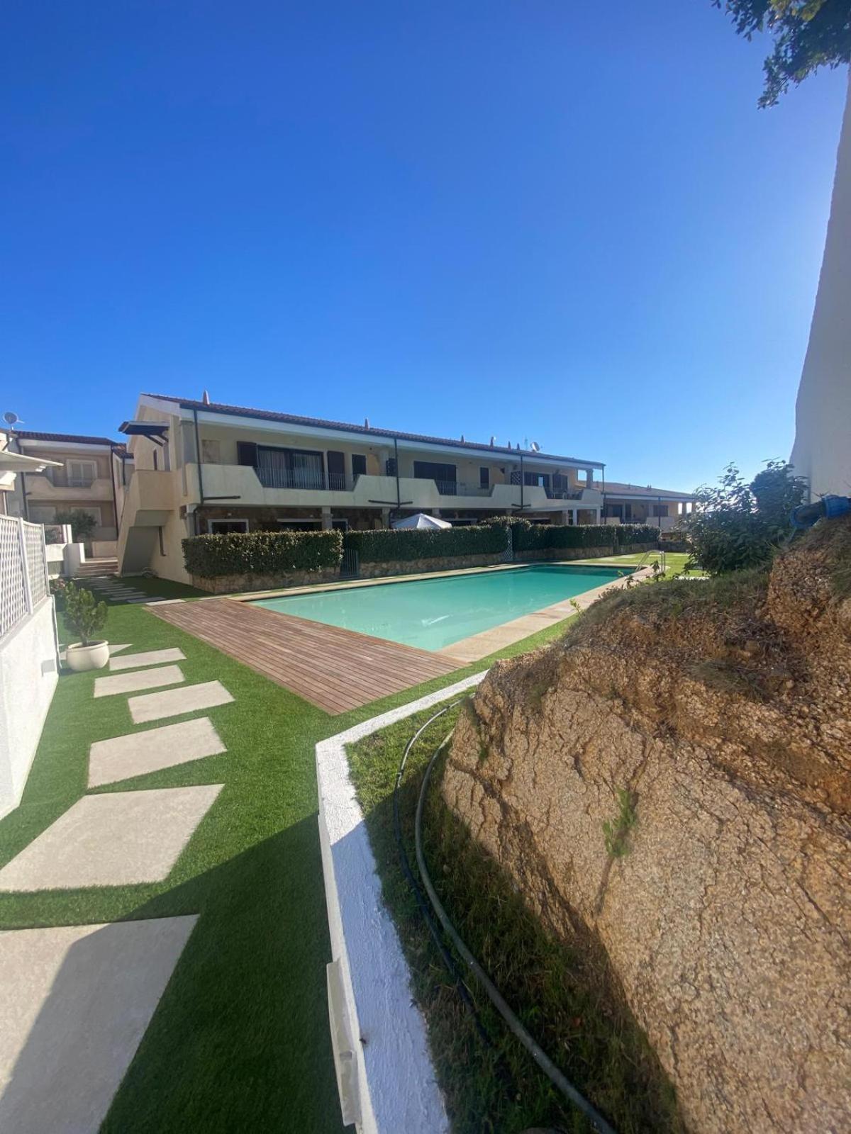 Le Perle Sts Apartment Palau Exterior photo
