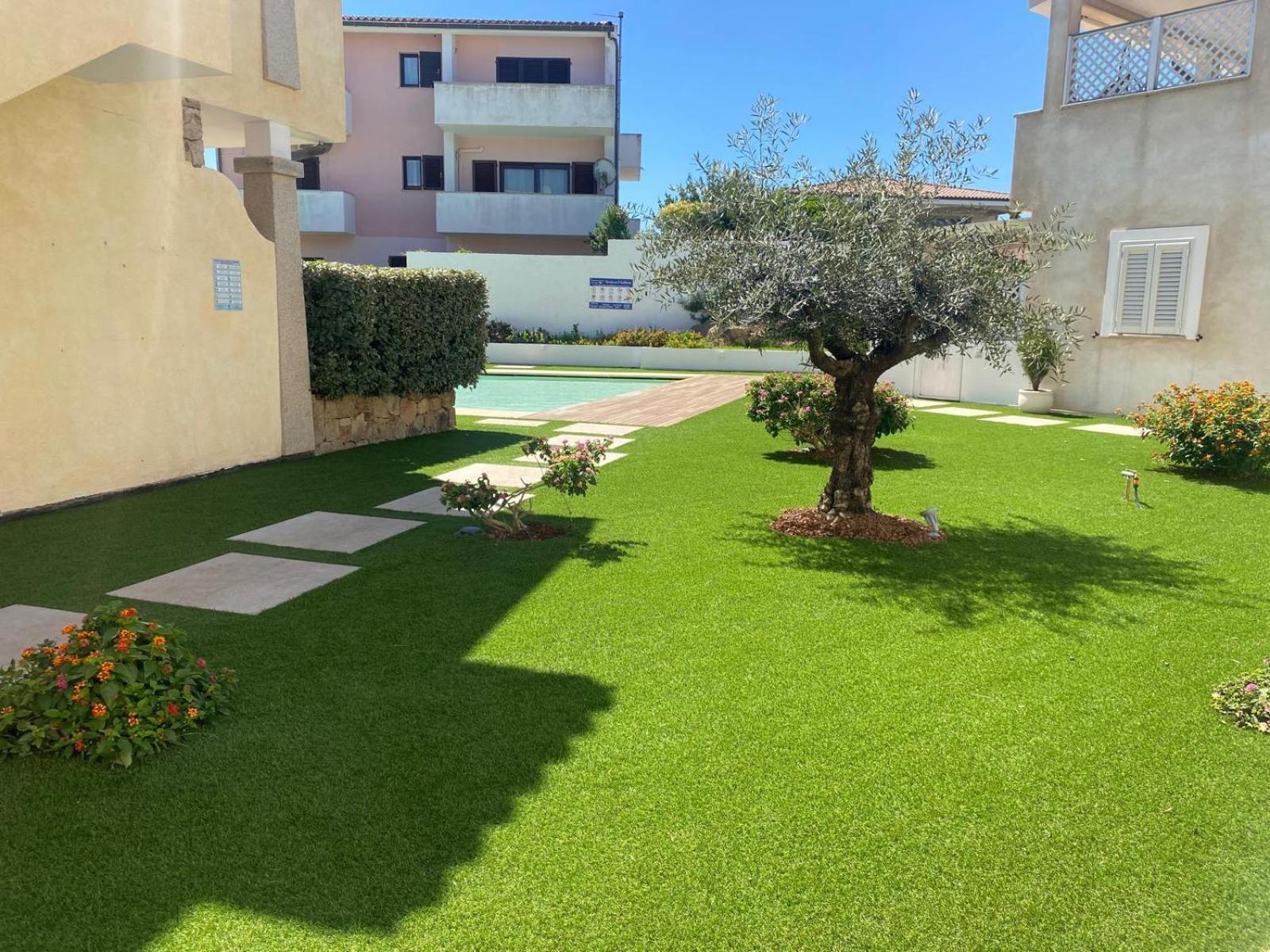 Le Perle Sts Apartment Palau Exterior photo