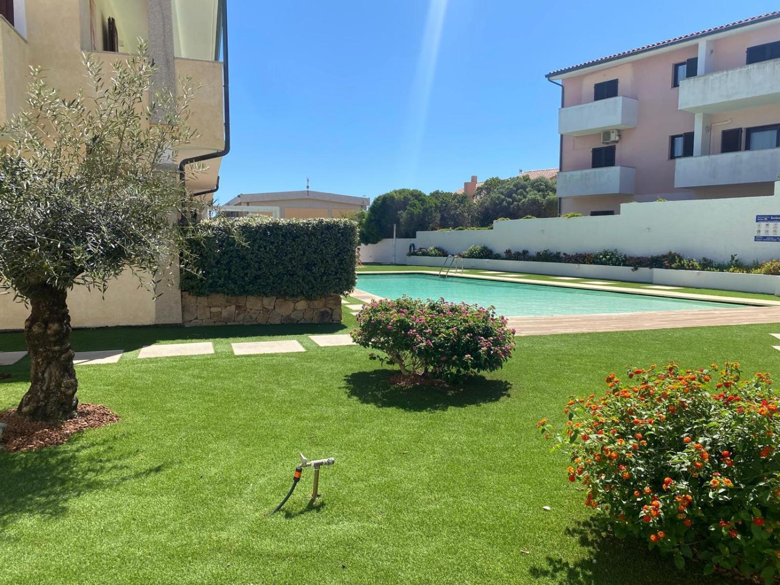 Le Perle Sts Apartment Palau Exterior photo